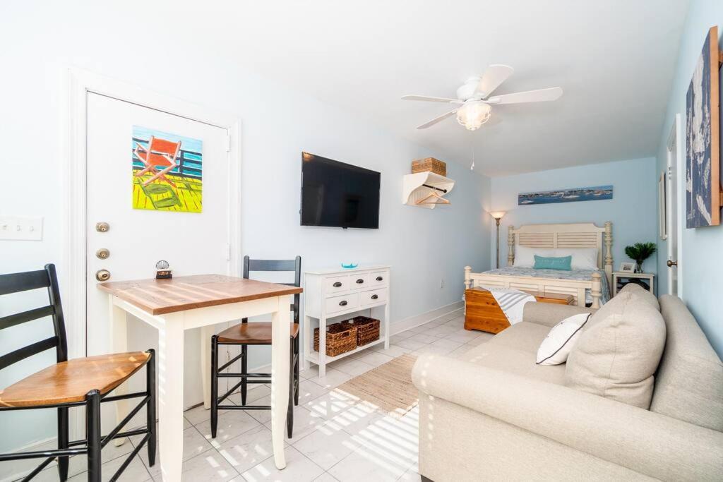 Why Knot Getaway...Rooftop With Waterview! Unit D Beaufort Εξωτερικό φωτογραφία